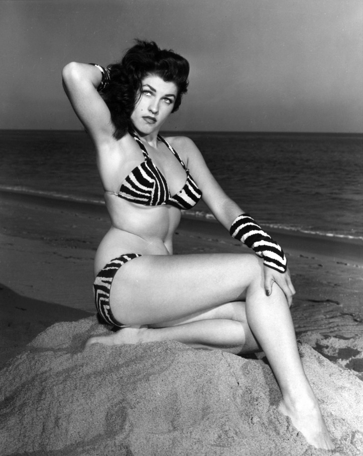 vintageladies:  Tana Dobeen, photo by Bruno Bernard 