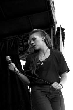 lynngunn-rock:  PVRIS - Lynn Gunn   Vans Warped Tour 2015 in Salt Lake City, UT   