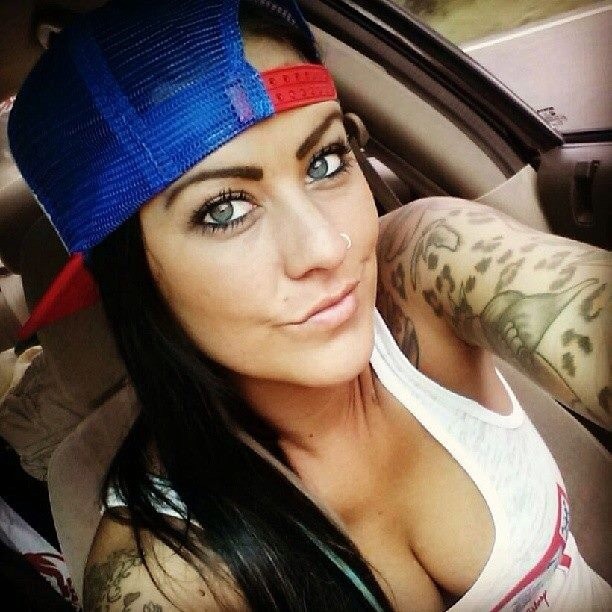 Tattoo'd ladies&metal