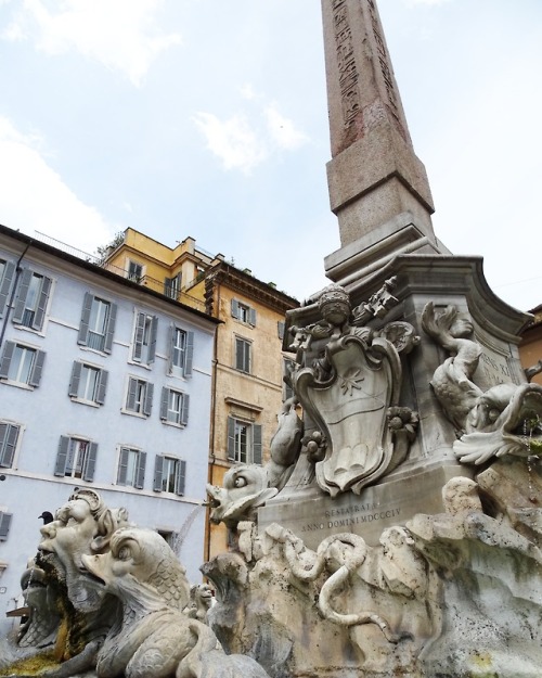 lararosemary:Piazza della Rotonda, Rome, Italy