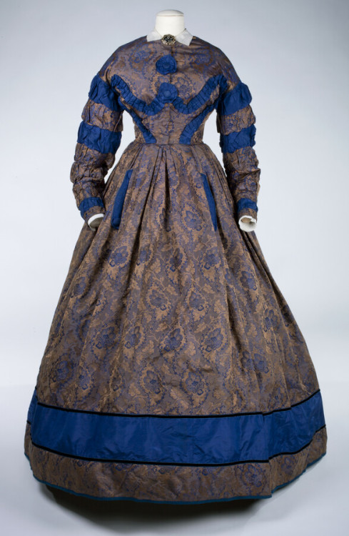 Day dress, 1864-65From the Maryland Center for History and Culture