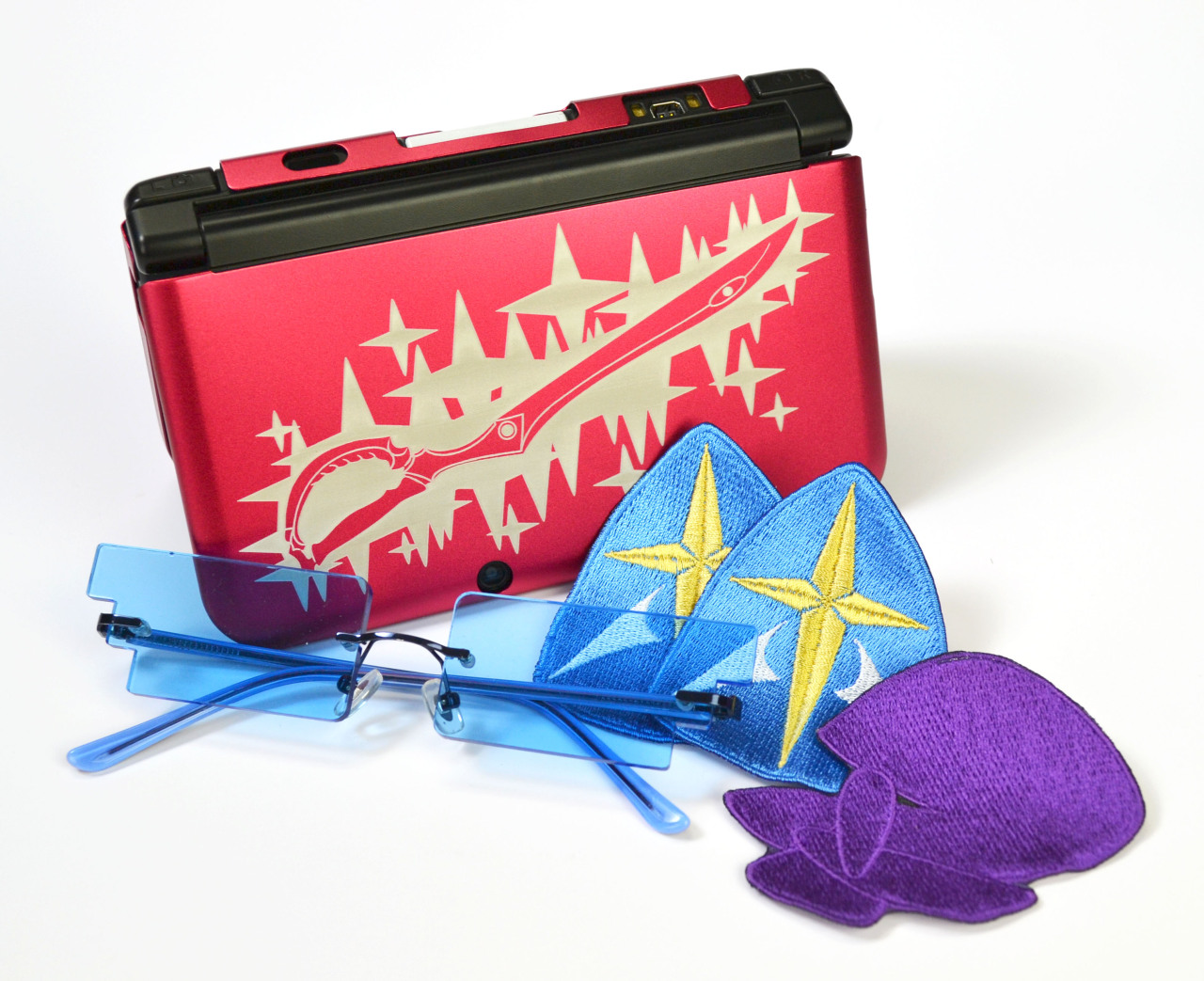 lightningandlace:  Reblog/like to enter, find the official rules here! Scissor Blade