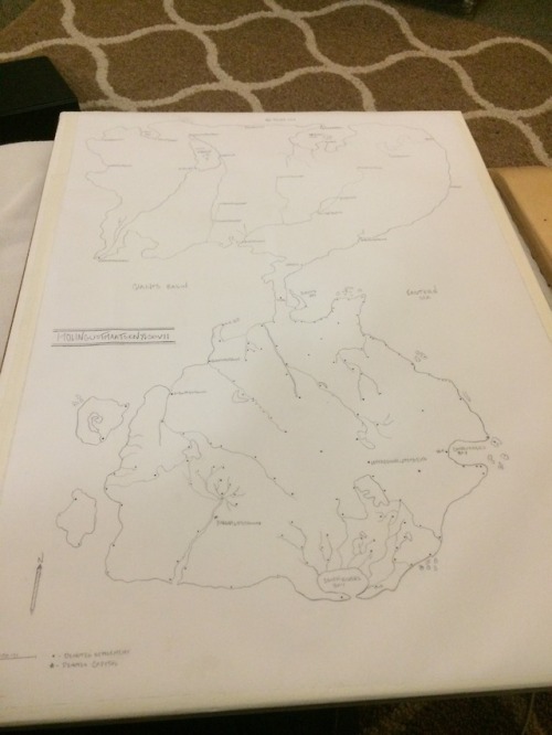 Map of the continent Holingustmaatsenylsovii (anagram of the villain is amongst you) done in pencil 