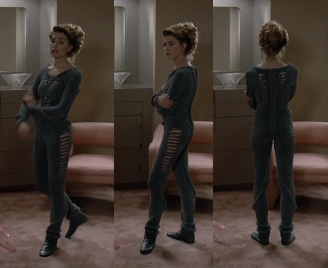 Star Trek has its share of interesting fashion, but wow, somehow i didn’t remember