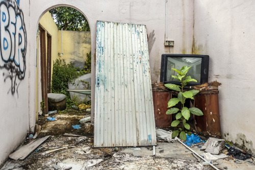 peterbendheim:“we be back 5pm”Part of a 100-year-old village in Penang, Malaysia - broke