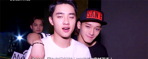 sherlockcallmymama:  luderella:  look at jongin’s face :o  I can’t get over his