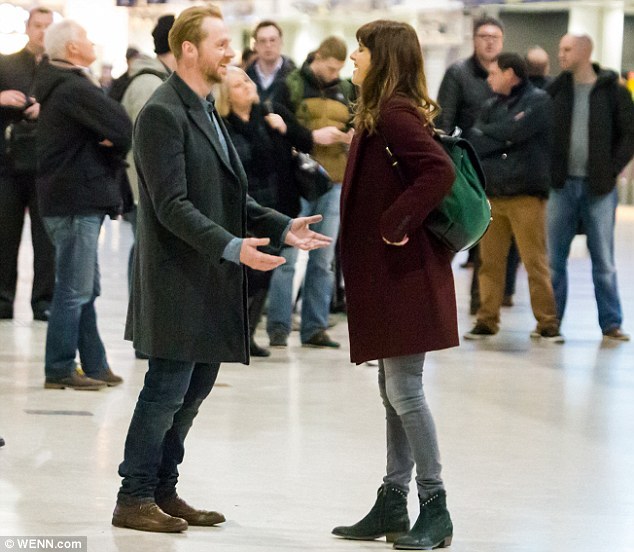 maxwrite:  Simon Pegg begins filming new rom-com Man Up alongside Lake Bell in London