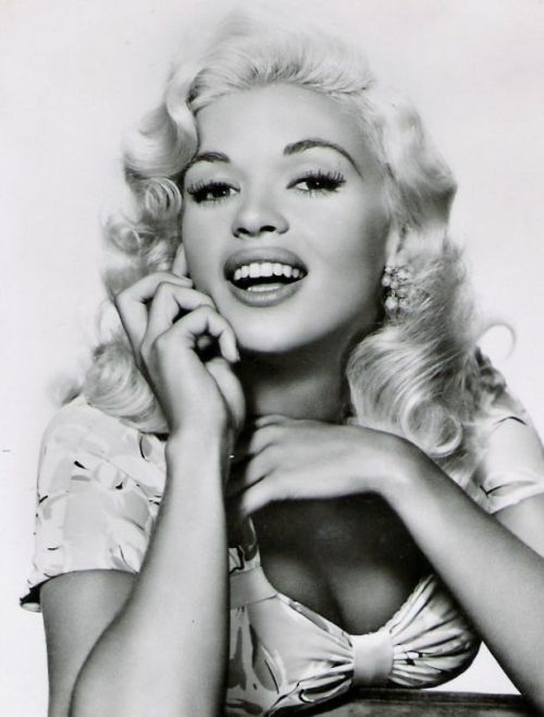 verajaynes:  “I would like to be thought of as an actress, an actress with a soul. An actress with a very human quality rather than a model.” - Jayne Mansfield 