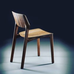 mid-century-furniture:  Fin Chair by Jan-Patric