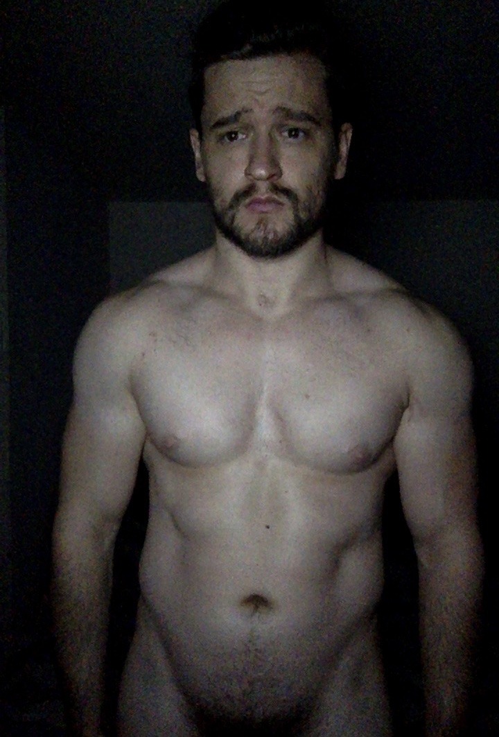 theonlylivingboyinnewyork:  I used to take lots of pictures of my body in the dark