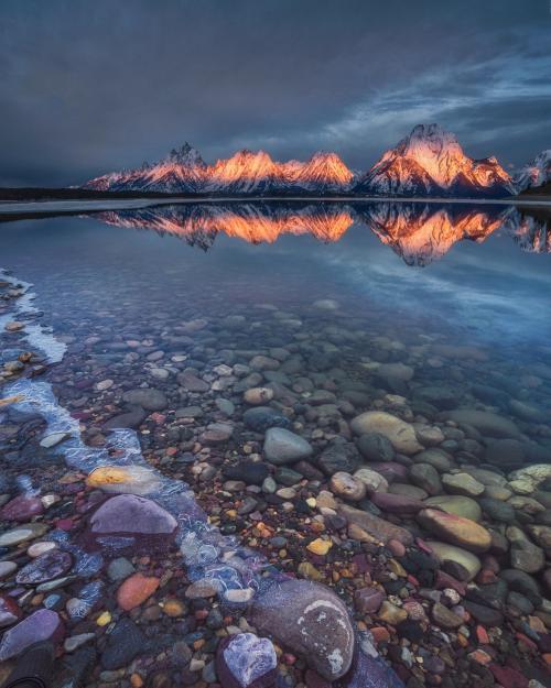 amazinglybeautifulphotography:Just the right amount of light in Grand Teton National Park, Wyoming [OC][1638x2048] - Author: Rob_Phillips_Photo on reddit