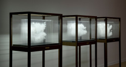 iceblack:  Leandro Erlich 