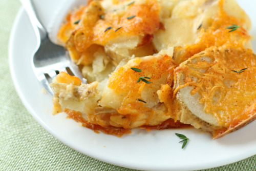 Scalloped PotatoesIngredients4 cups thinly sliced potatoes3 tablespoons butter3 tablespoons flour1 1