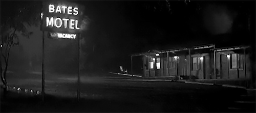 fuckyeahcultandindiefilms:Psycho (dir. Alfred Hitchcock, 1960)