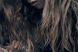 1x02 // 4x03