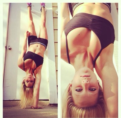 One hand stand. Perfection. http://hot-sexy-fit-girls.tumblr.com/