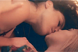 diantos:                     Sleepovers in my bed              