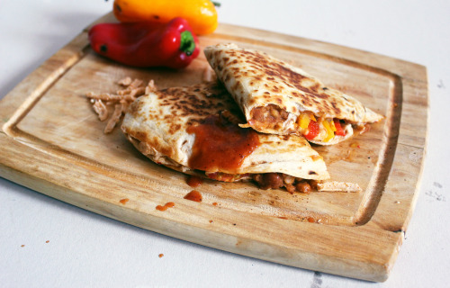 alloftheveganfood:   Vegan Mexican Entree Round Up Vegan Butternut Squash Street Tacos with Pico de Gallo & Cilantro Lime Cream Sauce Spicy Bean & Sweet Potato Burritos Vegan Nachos with Guacamole, Cashew Cream Sauce & Chipotle Tofu Vegan