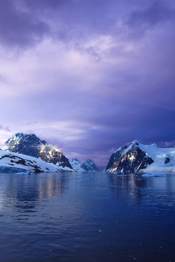 expressions-of-nature:  Purple Lemaire Channel, Antarctica by Barry J Brady 