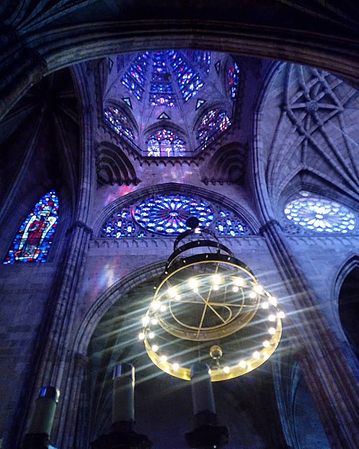 infected:    Templo Expiatorio del Santísimo Sacramento, Mexico by   Rafael Cedano