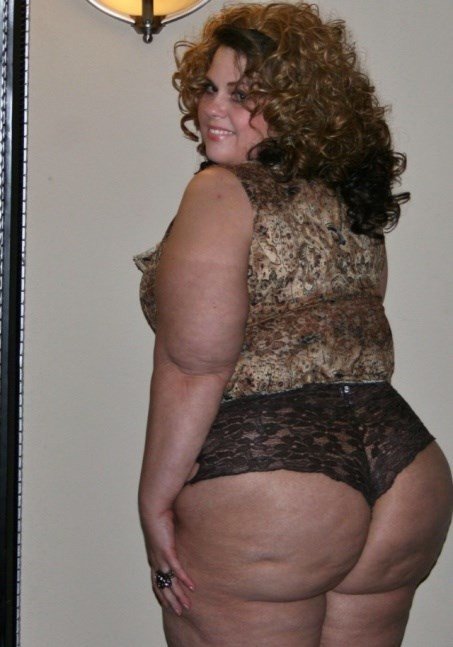 bbwbootycellulite:  Happy 5000!! 👏👏👏👏