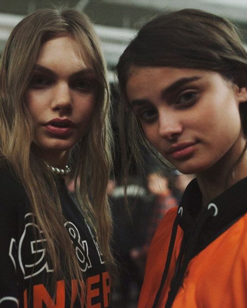 senyahearts:Annika Krijt and Taylor Hill - Backstage at Rag & Bone by Rebekah Campbellfor Dazed,