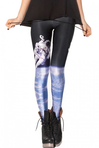 sweethideouttrash:  Aliens  Astronaut  Tank // T-shirt // T-shirt T-shirt // T-shirt // Tank  Sweatshirt // Skirt // Legging 