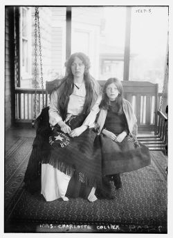 historicaltimes:  Titanic survivors Charlotte &amp; Marjorie Collyer 2 months after the disaster via reddit Keep reading 