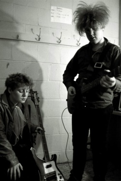 rimbaudwasademonchild:  Cocteau Twins: Elizabeth