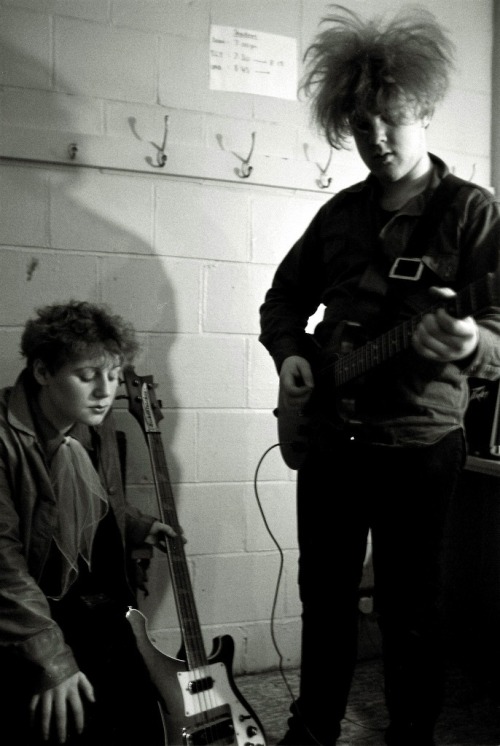 Porn rimbaudwasademonchild:  Cocteau Twins: Elizabeth photos