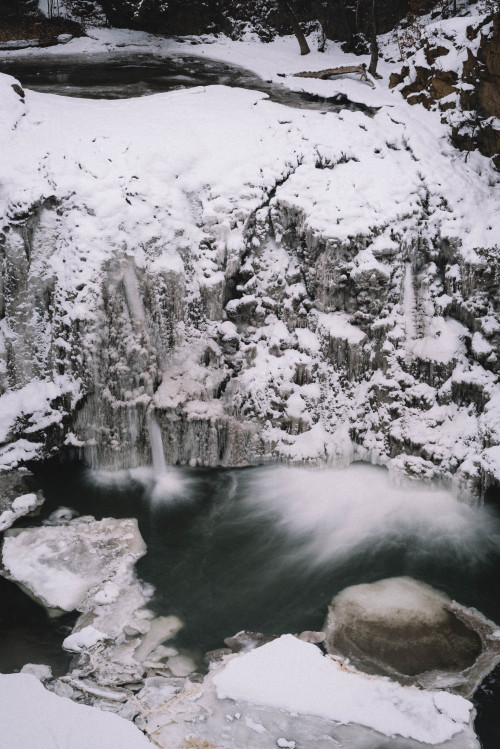 carterwdick:Ramsey Falls From AboveJanuary 28, 2017Alexander Ramsey Park | Redwood Falls, MN