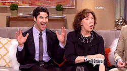 incomparablyme:  Darren’s cute reaction 