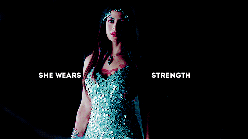 dailyizzygifs:she wears strength and darkness equally well, the girl has always been half goddess, h