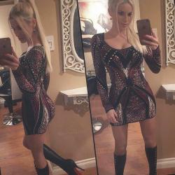 Nice dress on an insanely hot blonde