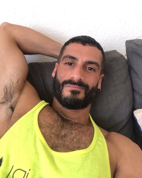 https://64.media.tumblr.com/265ffec466bfc8e27282c33f694da8a1/09a3f29b87fbb0e2-c0/s500x750/f52c549591a86fc397042f6a99f607e913596dbd.jpg