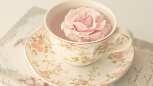 teacup  saucer