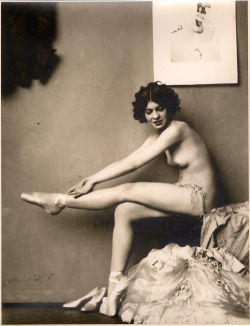  Alfred Cheney Johnston ‘Zeigfeld Follies