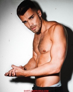 shirtless-people:  British Singer Josh Cuthbert