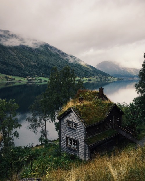 Porn wheremysoulbelongs:   Jølster | Norway  photos