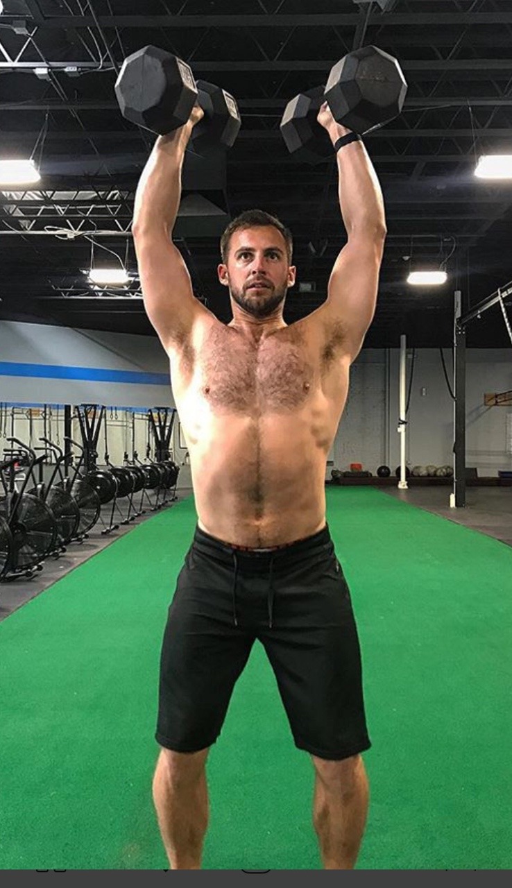 biblogdude:  Just make me MORE fucking horny for you Chris why don’t you!!