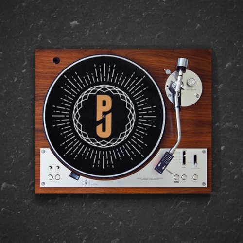 2016 Pearl Jam Turntable Slip Mat (via Pearl Jam)