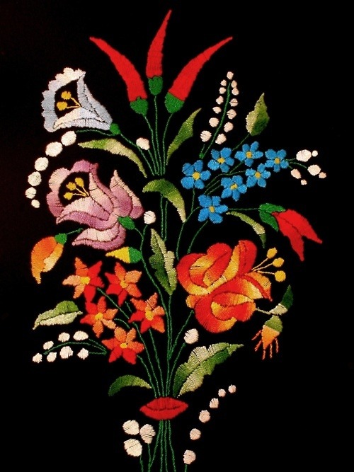 German folk art machine embroidery designs flowers