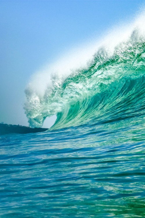 0ce4n-g0d:  Shore Breaker by Jai Miller