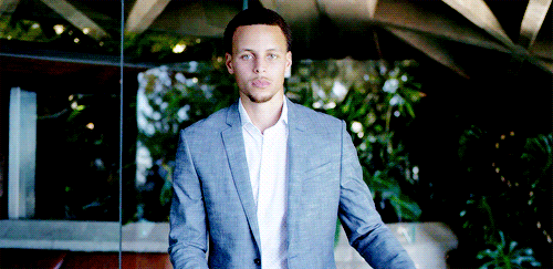 lexxrated:  mahoganysun:  thecurryfamily:EXPRESS + STEPHEN CURRY   oh….  Zadddyyy