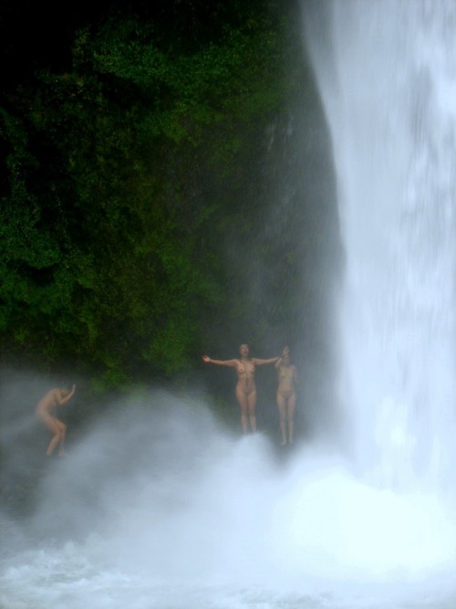 myfavoritenaturists: japanese-nudist.tumblr.com/ What a waterfall. I want to go there.