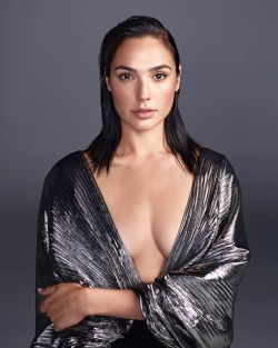 sexyandfamous:Gal Gadot