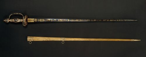 art-of-swords:  Smallsword Dated: circa 1750–60 Culture: possibly German Medium: hard stone (chrysoprase), varicolored gold, steel Measurements: L., 36 5/8 in. (93 cm); blade L., 27 9/16 in. (70 cm); Wt.15 oz. (417 g) Classification: Swords  Source: