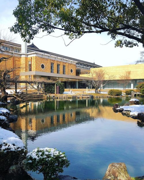 京都市京セラ美術館庭園 [ 京都市左京区 ] Kyoto City KYOCERA Art Museum&rsquo;s Japanese Garden, Kyoto 昨日の #雪の京都 、最後は京セ