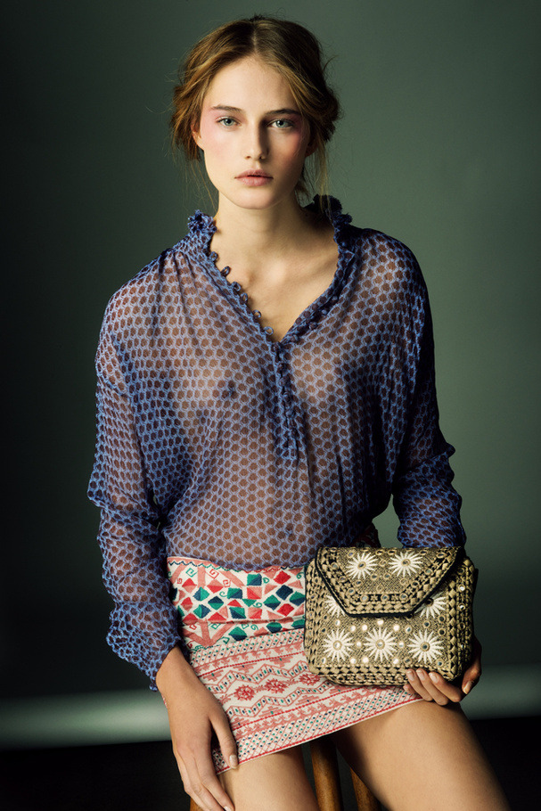 exisexyoutfit:  hollywoodburnout: Sanne Vloet  Underwear is so overrated    Half