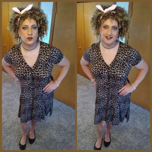 Kisses, curls and leopard print #gurl #crossdressing #crossdress #xdresser #transgender #trans #cd